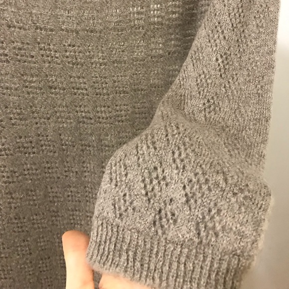 Wool sweater - Picture 9 of 9